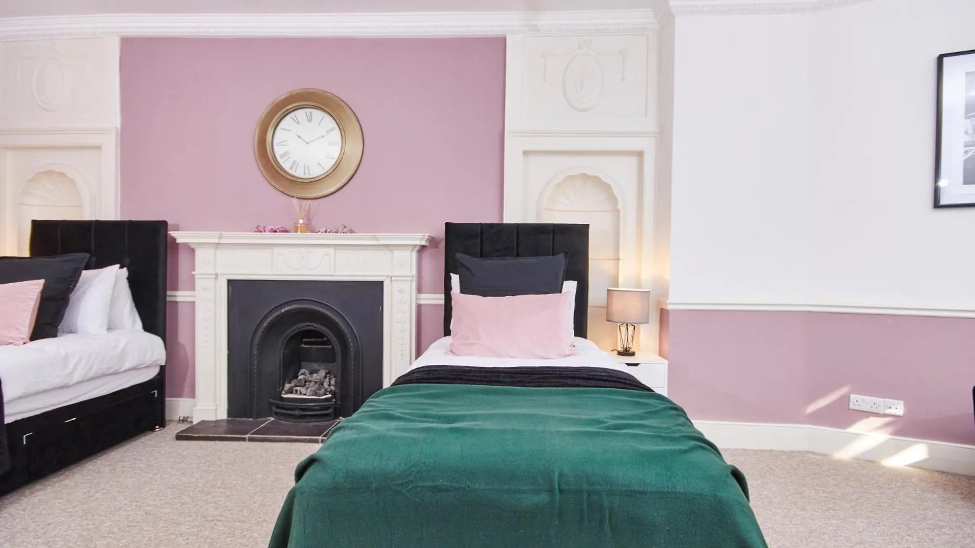 Beautiful 2Bedroom 4 Actual Beds House With Wifi By Purestay Bath